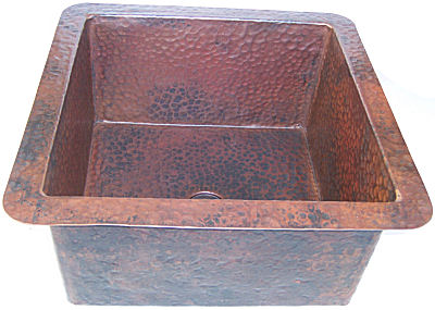 Squared Undermount Hammered Bathroom Copper Sink I Close-Up
