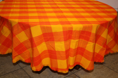 Round Mexican Tablecloth 6 Napkins Close-Up