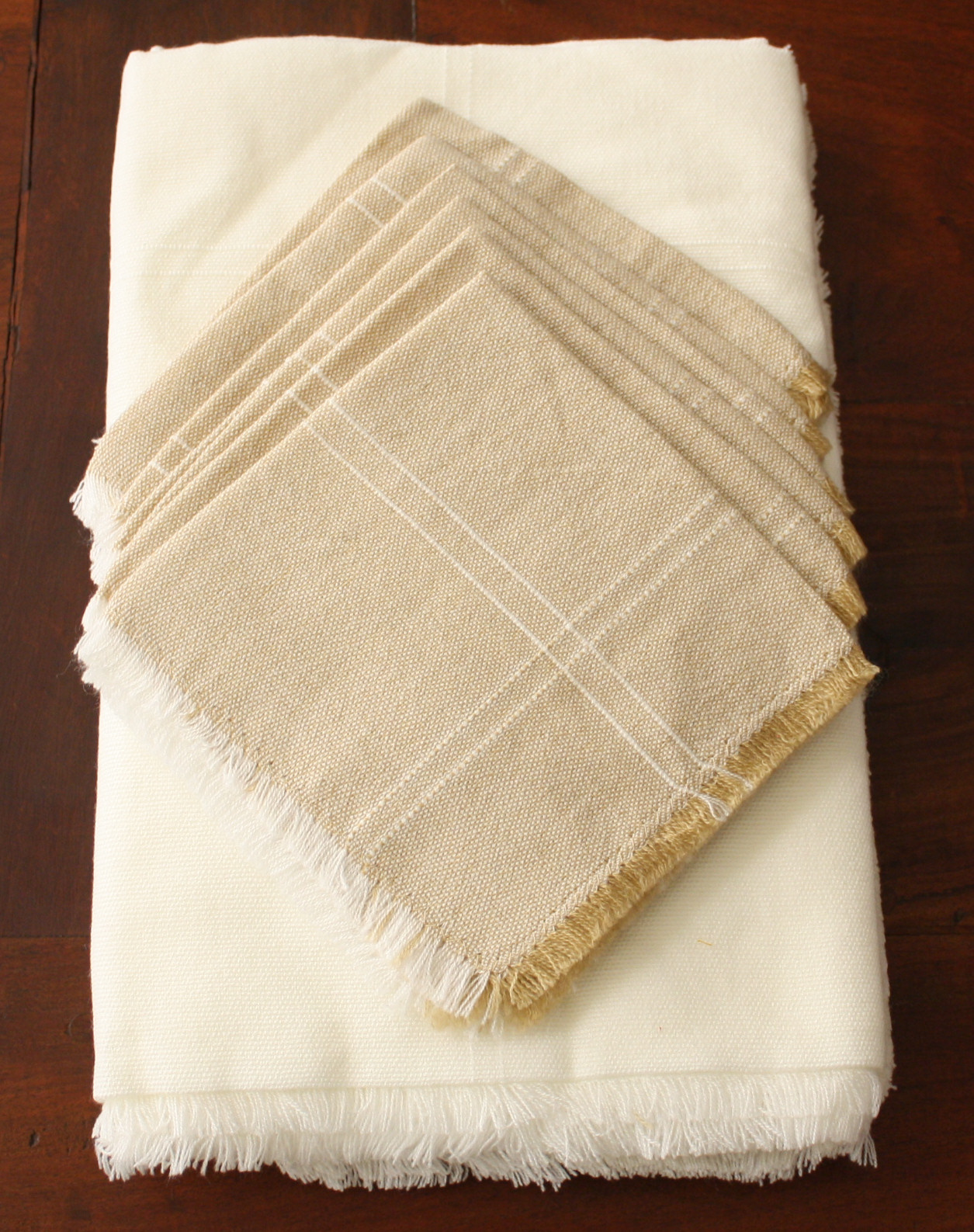White Rectangular Mexican Tablecloth 6 Napkins