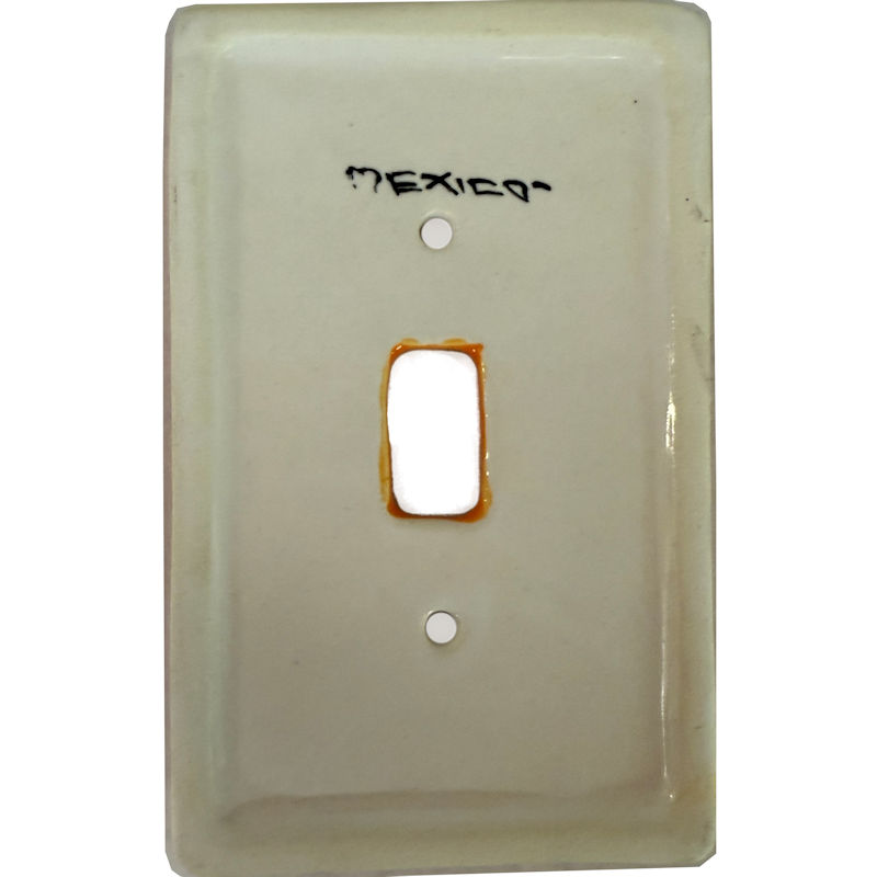 TalaMex Yellow Single Toggle Mexican Talavera Ceramic Switch Plate Details